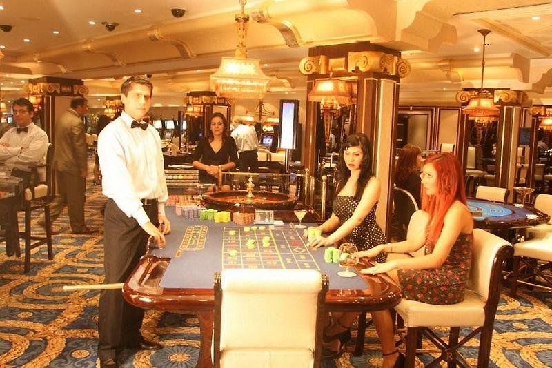Rocks Hotel & Casino Κερύνεια Ανέσεις φωτογραφία